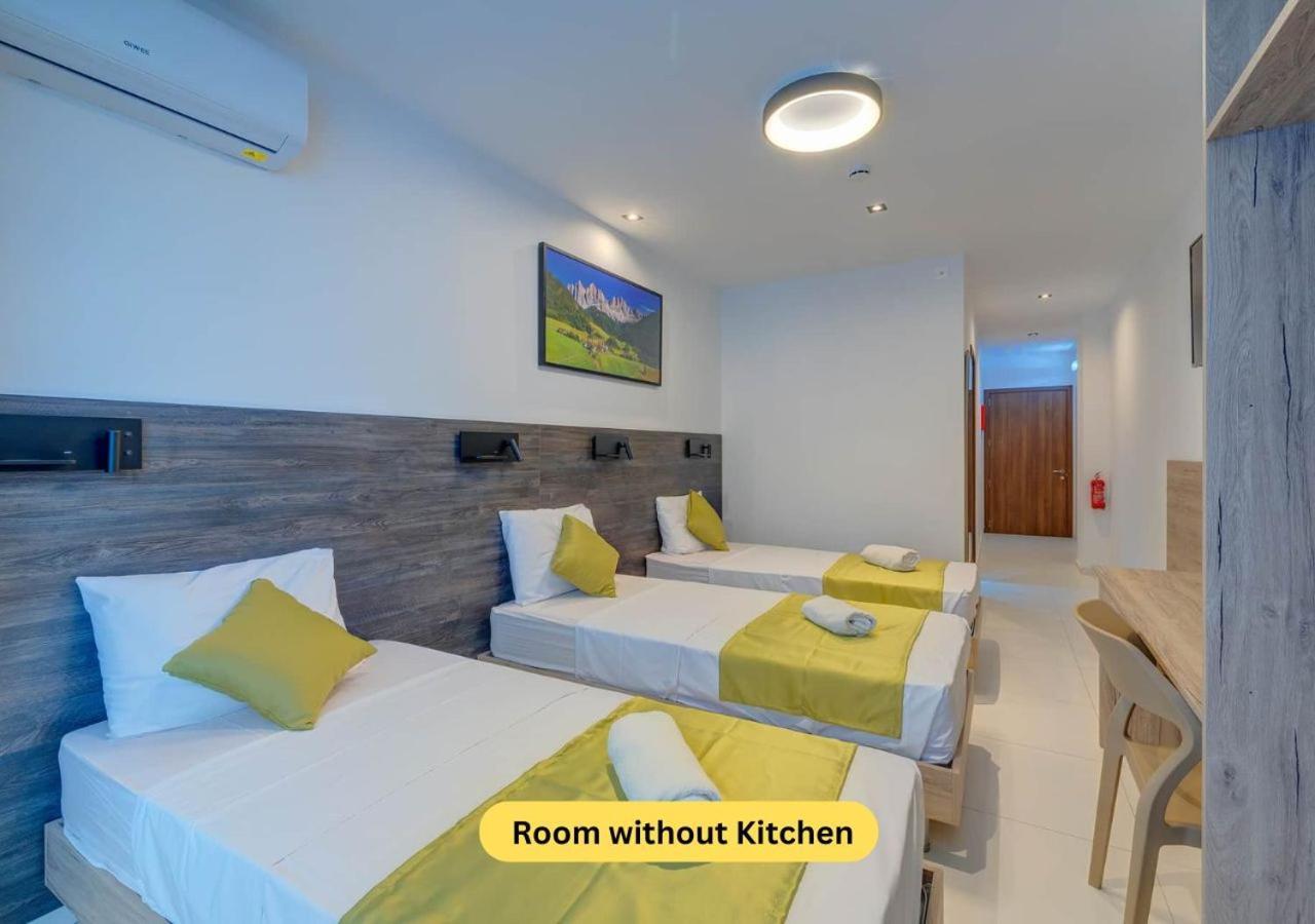 Bayside A Apartments Saint Julian's Bagian luar foto