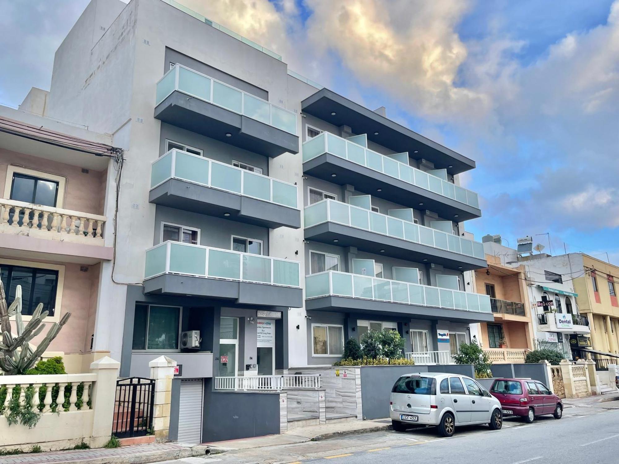 Bayside A Apartments Saint Julian's Bagian luar foto