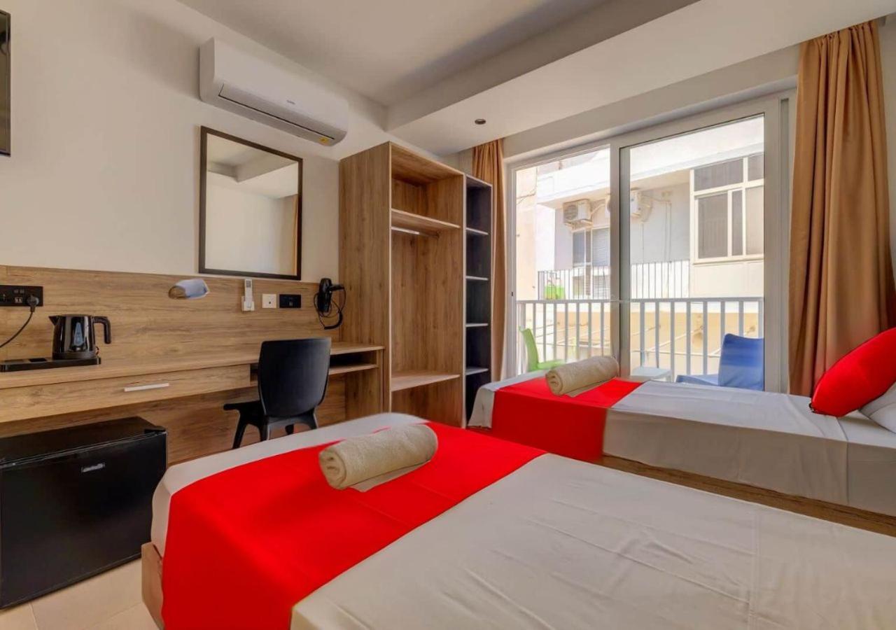Bayside A Apartments Saint Julian's Bagian luar foto